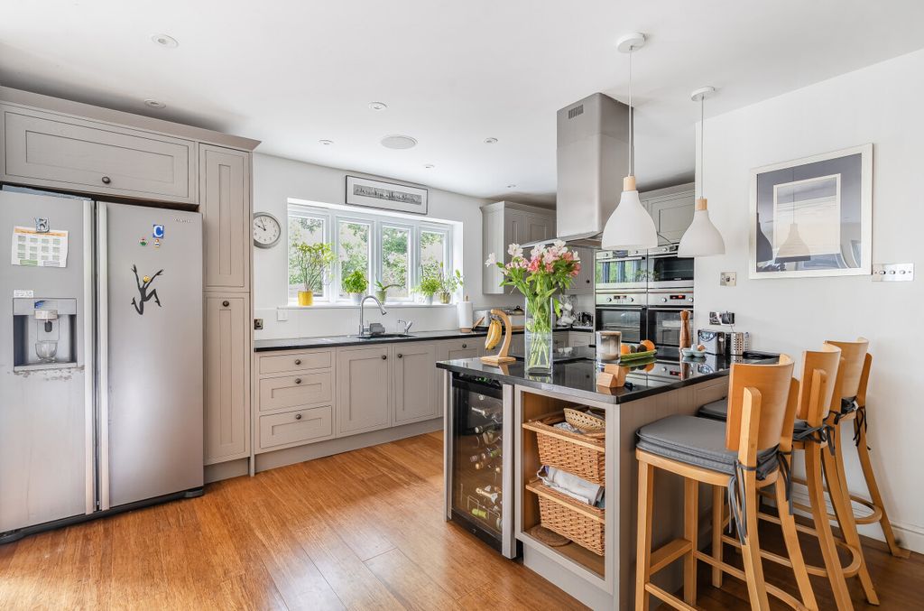 Property photo 3 of 36 5-1329208-17-6889...