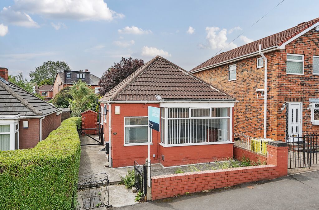 Property photo 1 of 11 External