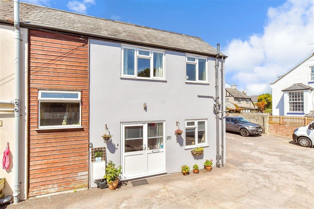 Property photo 1 of 8 External (Web)