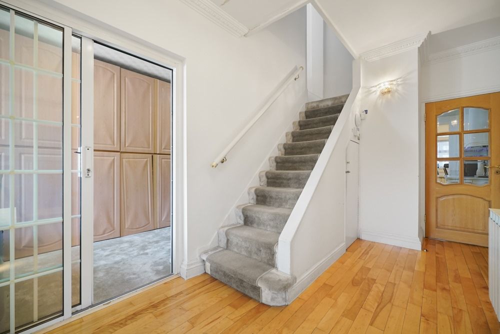 Property photo 1 of 36