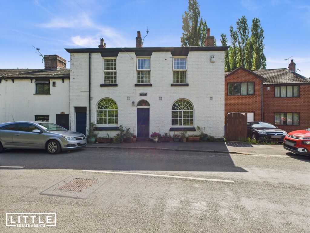 Property photo 1 of 34 Photo 13