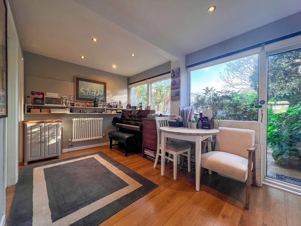 Property photo 3 of 29