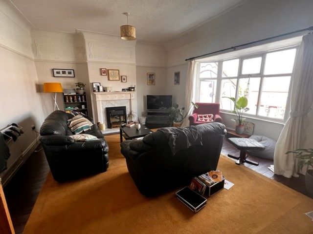 Property photo 1 of 4