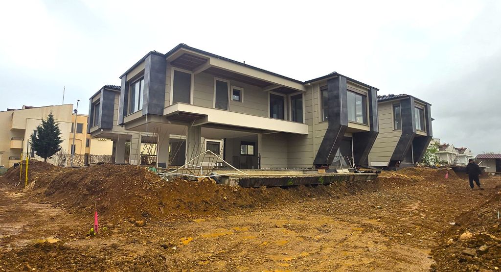 Property photo 1 of 19 Luxury Antalya Villa For Sale In Belek - A Contemporary Villa