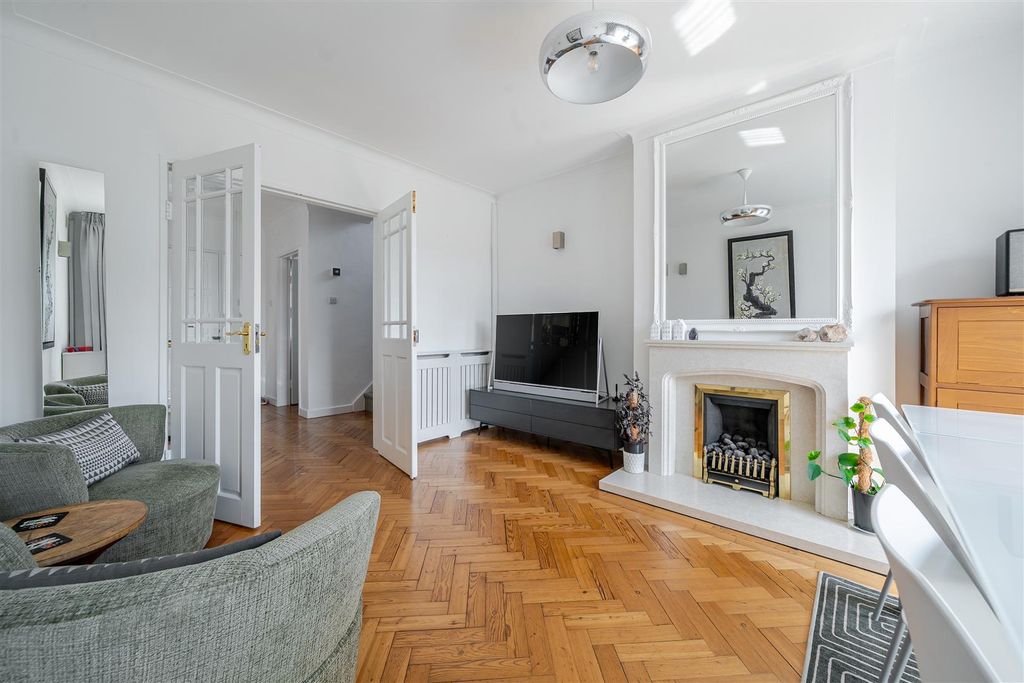 Property photo 3 of 20 1320214-7-687A5Deeb7232.Jpg