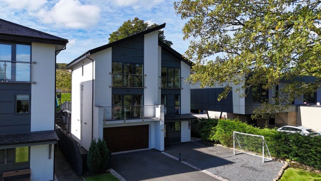 Property photo 1 of 55 1