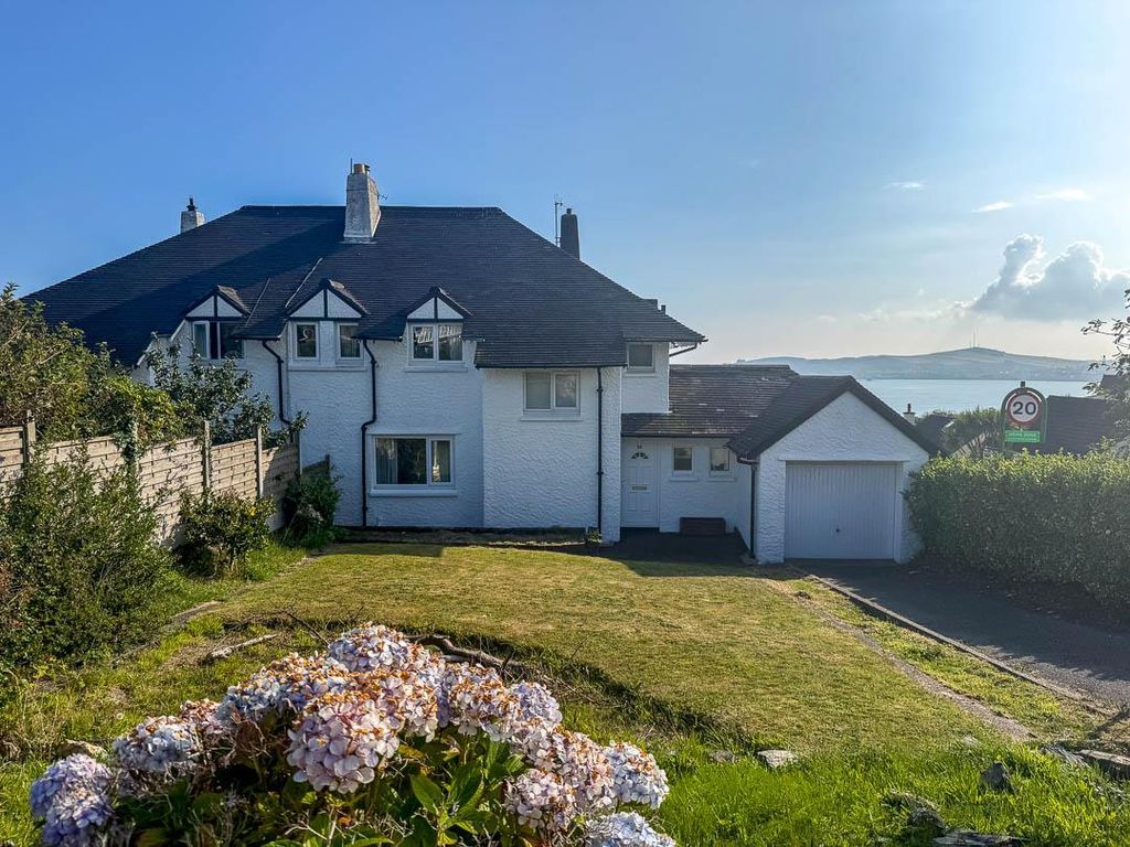 Property photo 1 of 26 54 King Edward Road, Onchan (25).Jpg