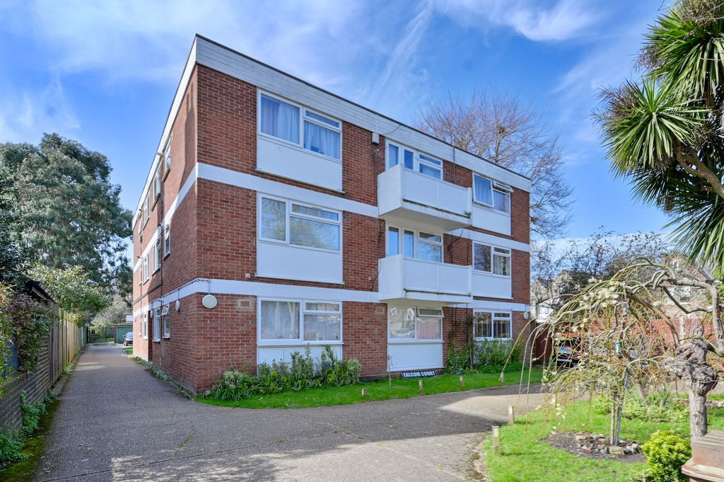 Property photo 1 of 9