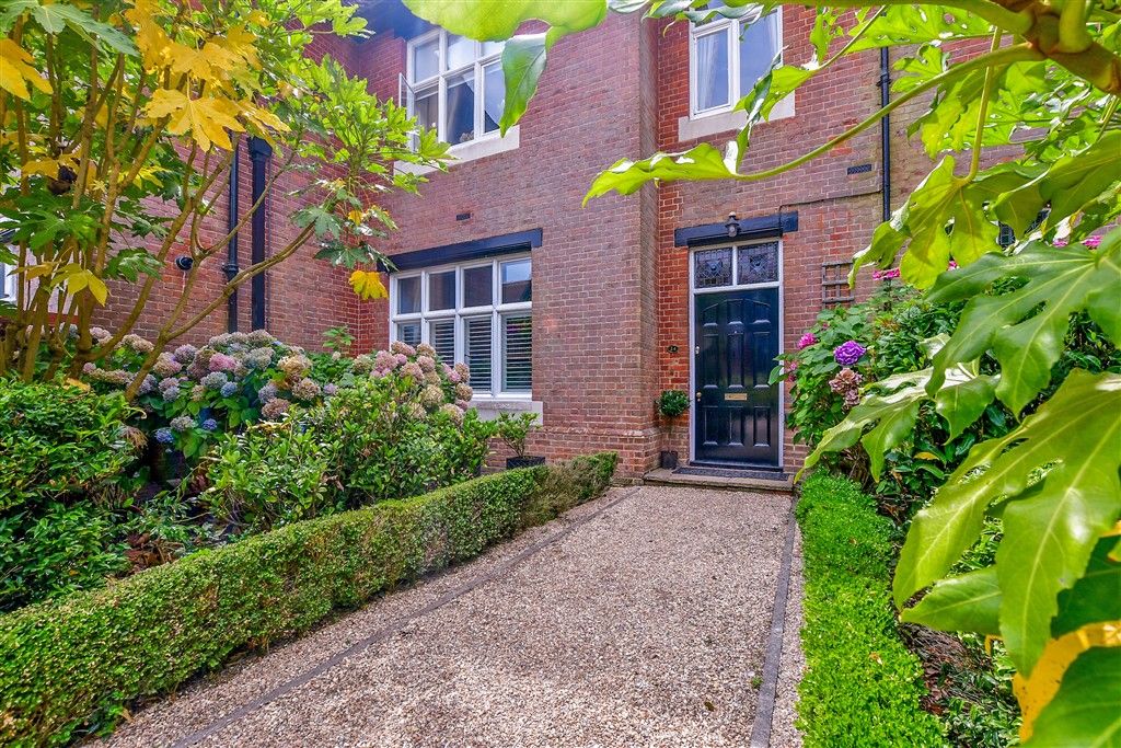 Property photo 1 of 12 External Lifestyle Photograph