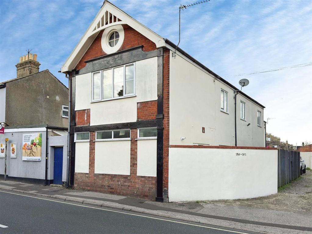 Property photo 1 of 14 St Peters St (2).Jpg