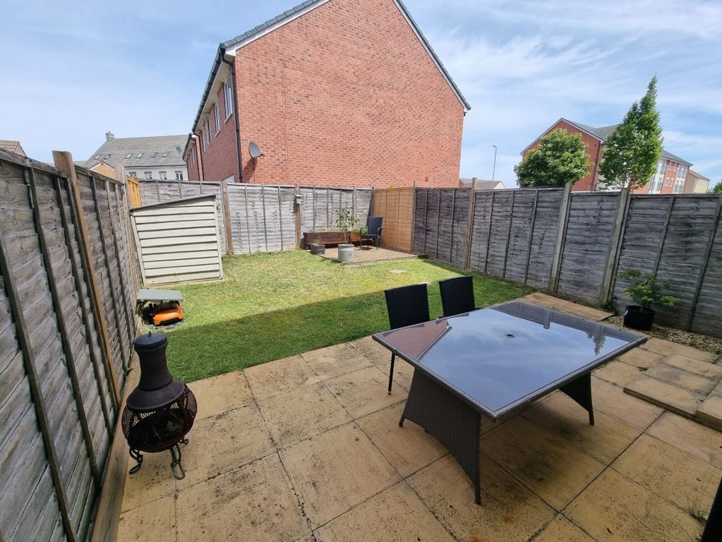 Property photo 2 of 10