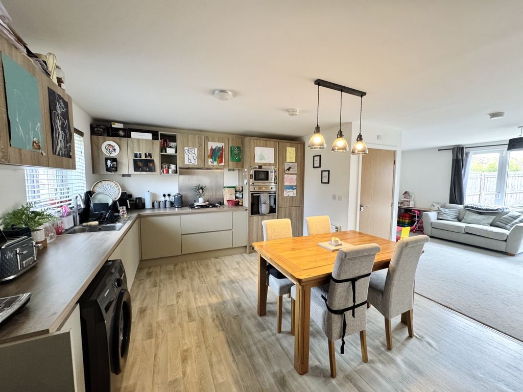 Property photo 2 of 15 Img_3413