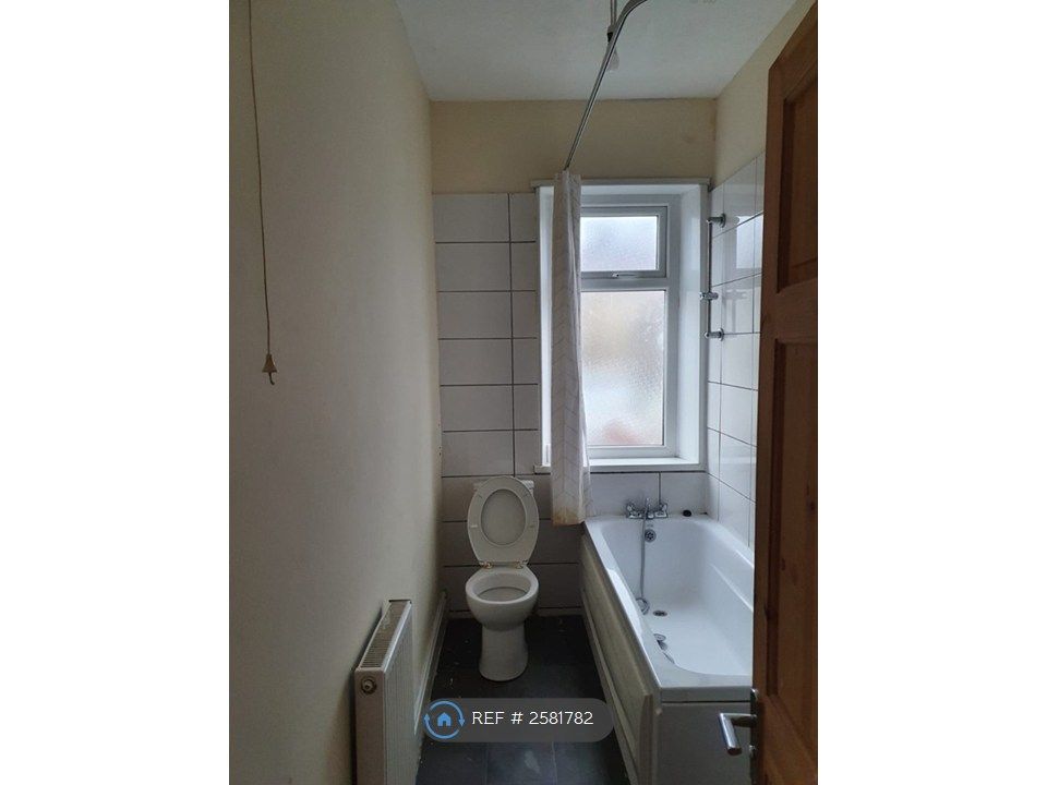 Property photo 3 of 3