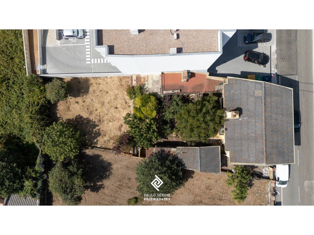 Property photo 1 of 3 Plot Of Land For Construction On En-109 Esmoriz, 500m From Continente.