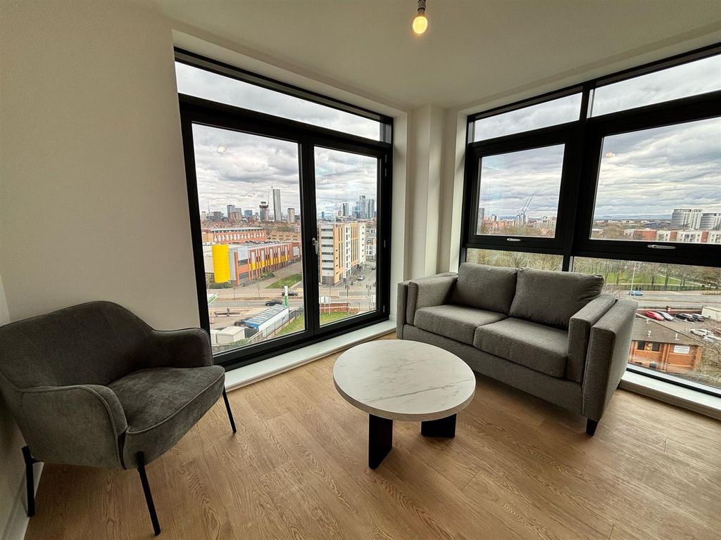 Property photo 2 of 5 Img-20250315-Wa0005