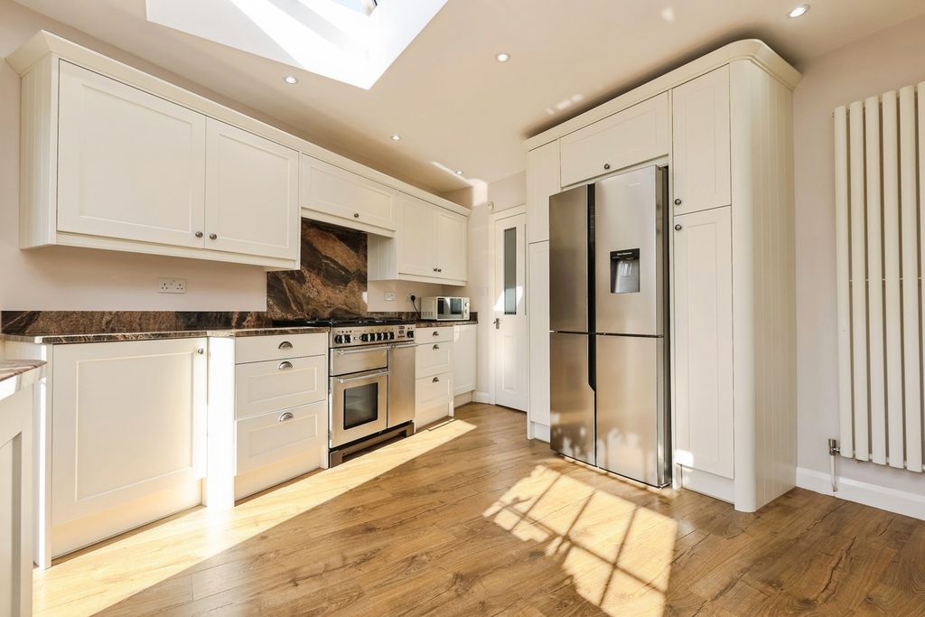 Property photo 2 of 19 Pbox-Img.Jpg