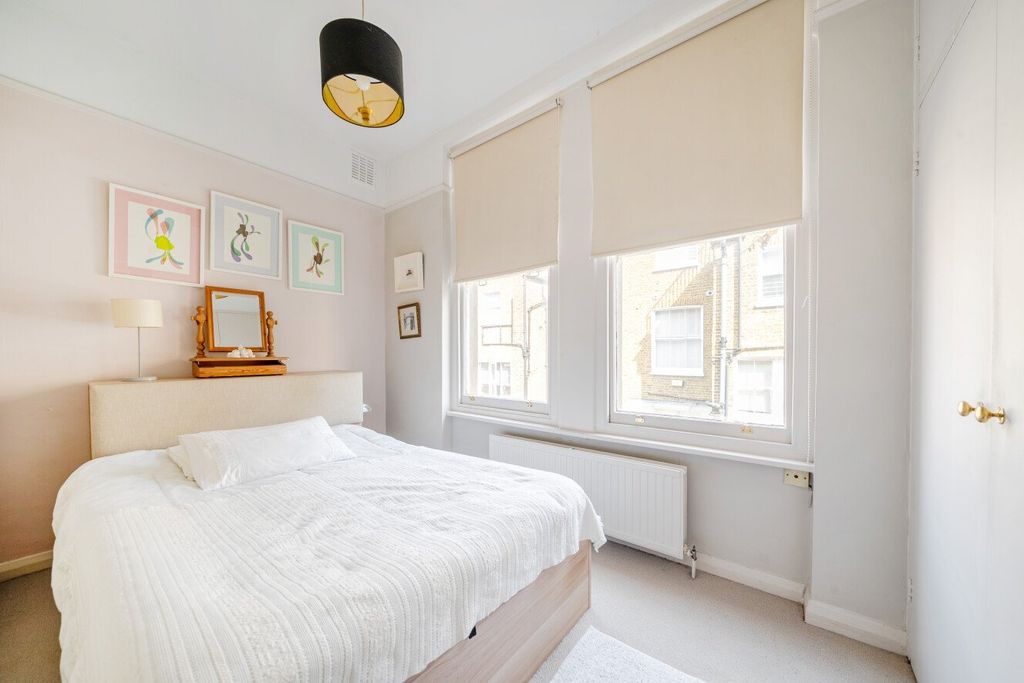 Property photo 2 of 8 Picture No. 15