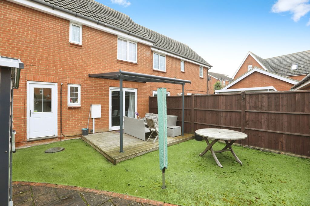 Property photo 1 of 17 Photography