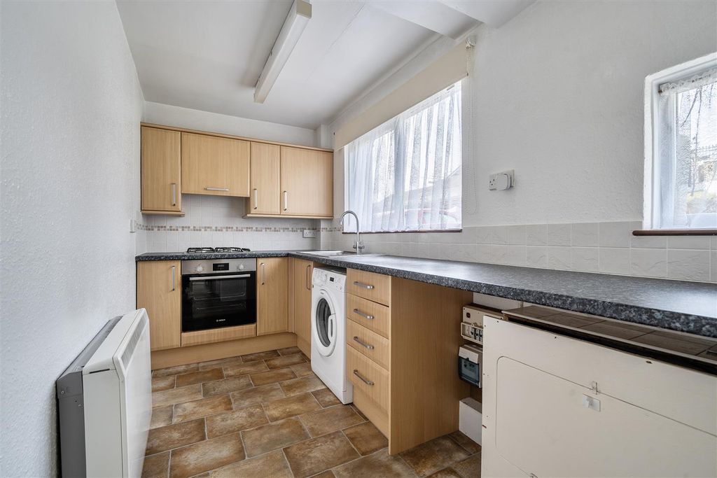 Property photo 3 of 36 1456607-7.Jpg
