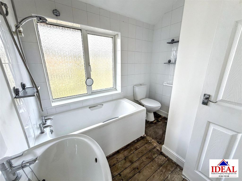 Property photo 3 of 14 Image00016.Jpg