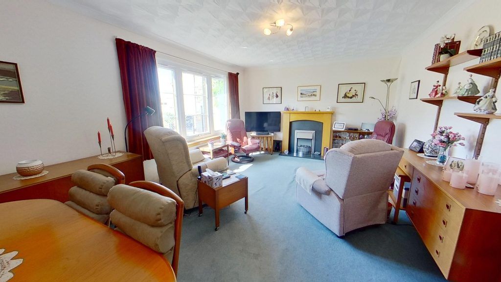 Property photo 2 of 19