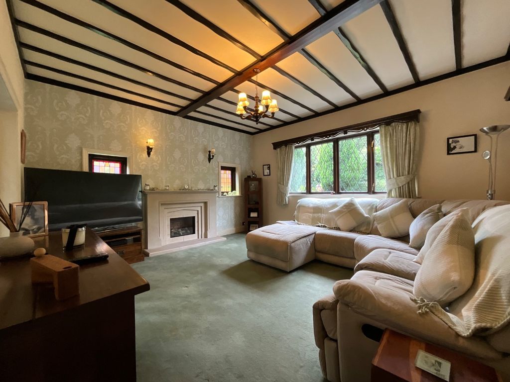 Property photo 2 of 43 4444332