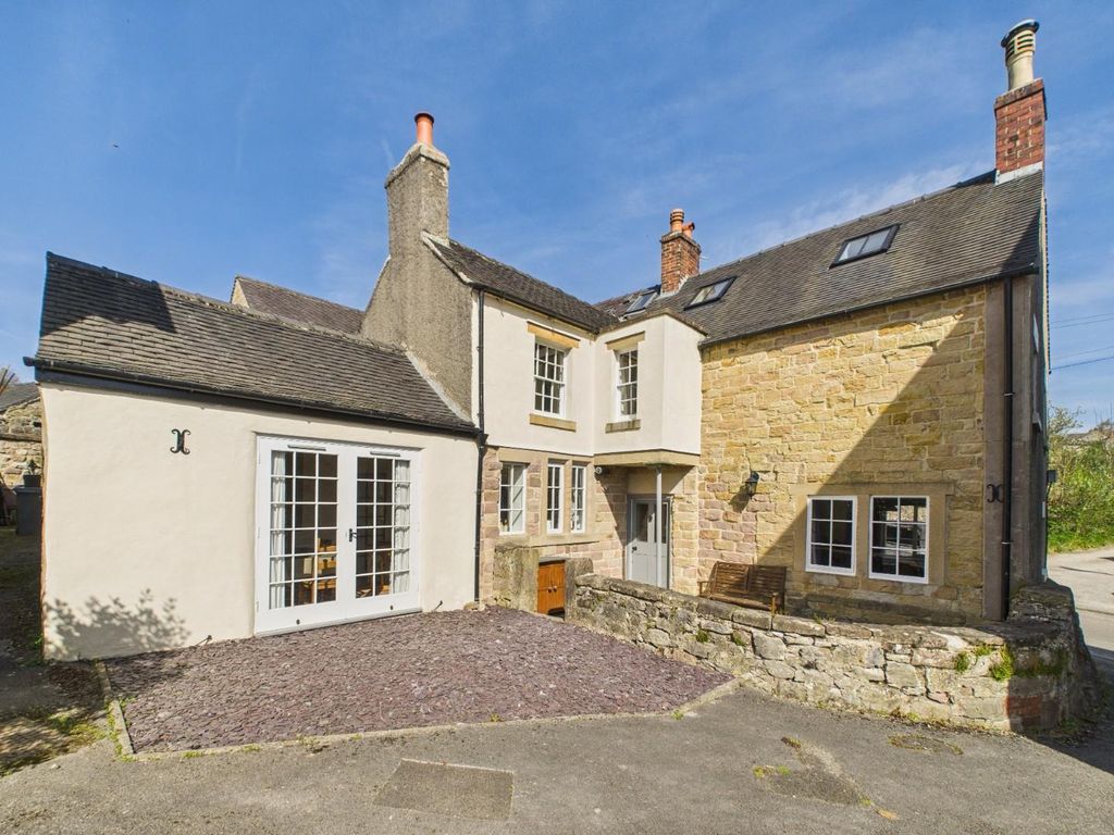 Property photo 1 of 42