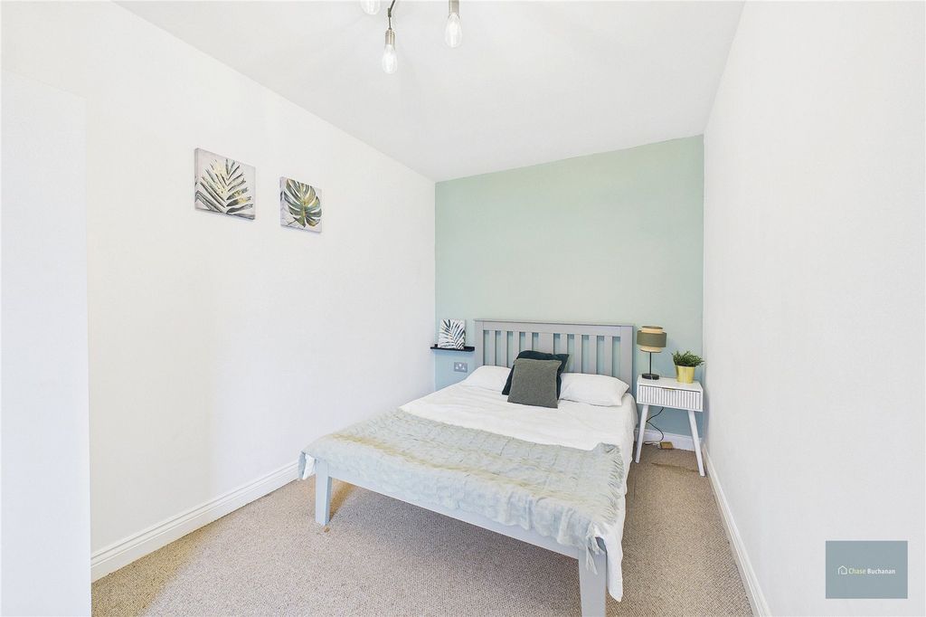 Property photo 3 of 10 Picture No. 29