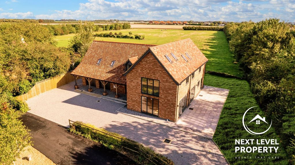 Property photo 1 of 35