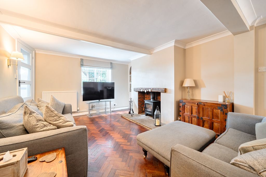 Property photo 2 of 12