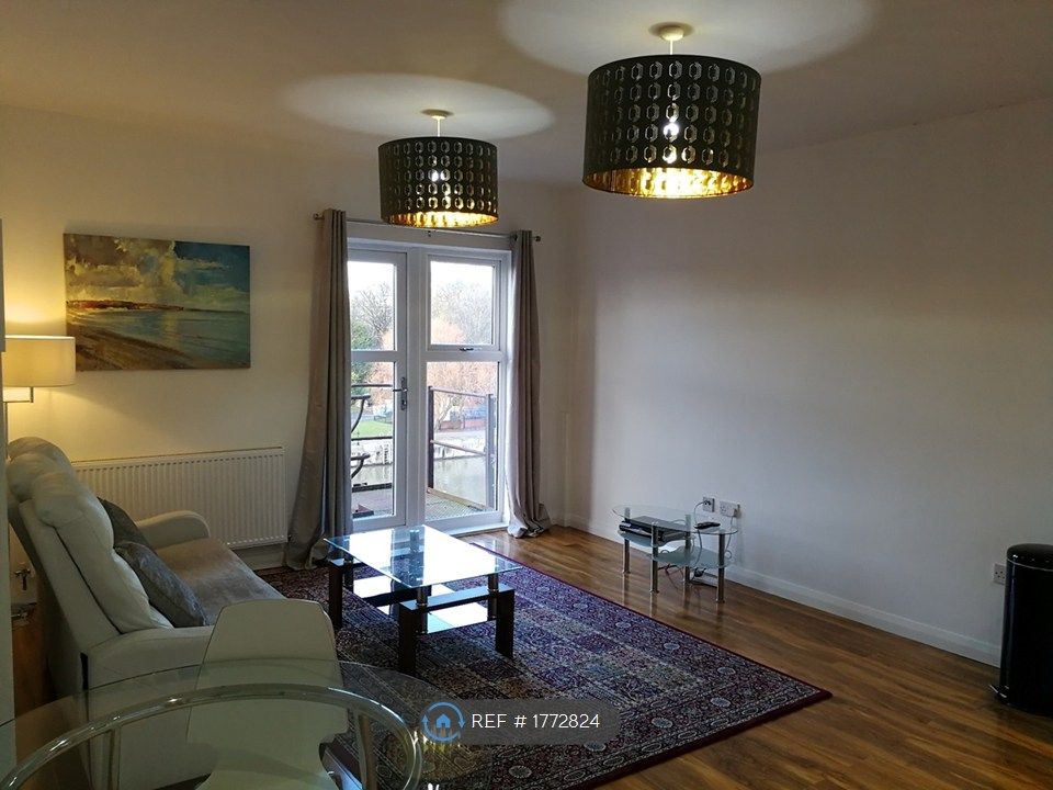 Property photo 1 of 9 Living Room