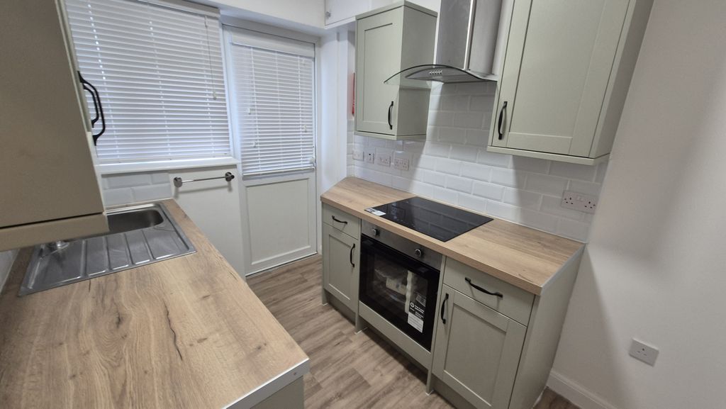 Property photo 3 of 10 Gallery