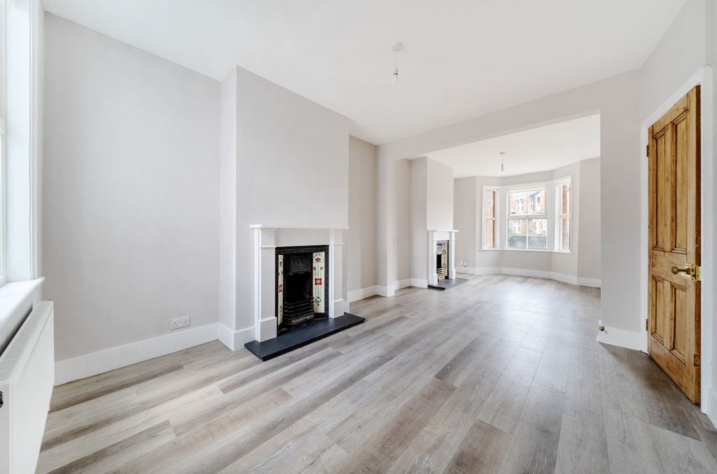 Property photo 1 of 7 Reception Room