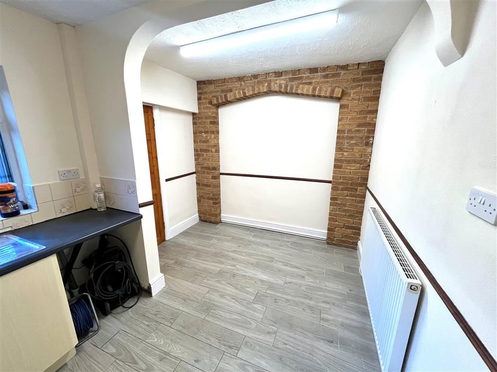 Property photo 2 of 11 Image