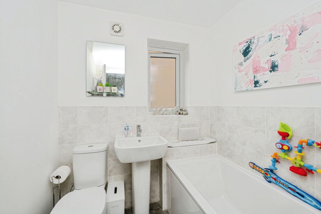 Additional image 17 of 3 bed semi-detached house for saleFfordd Y Glowyr, Kidwelly SA17