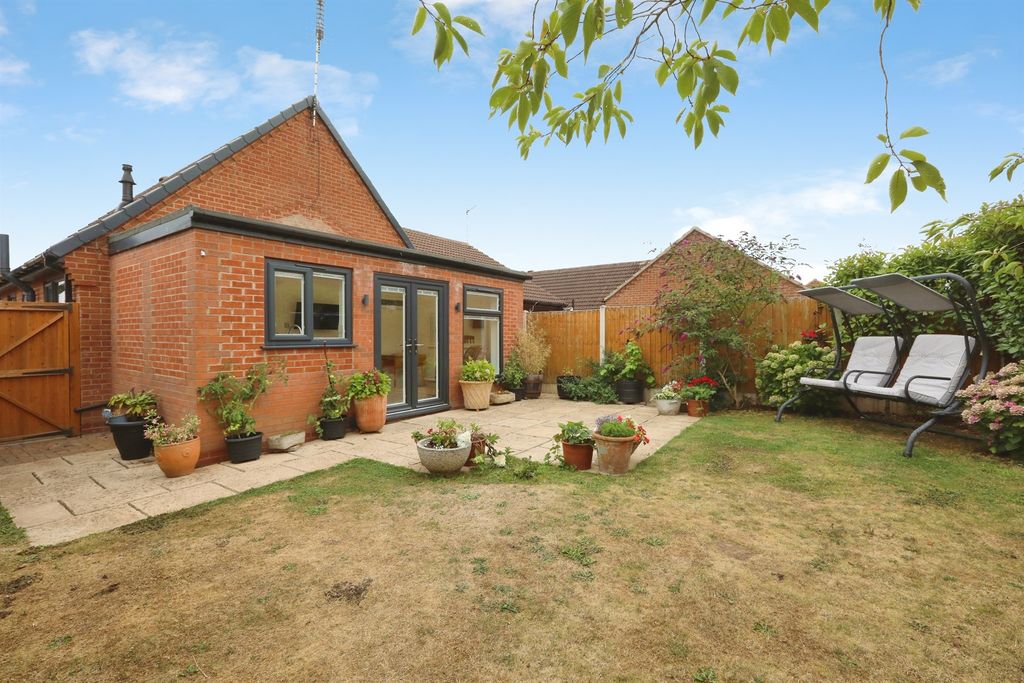 Property photo 2 of 15