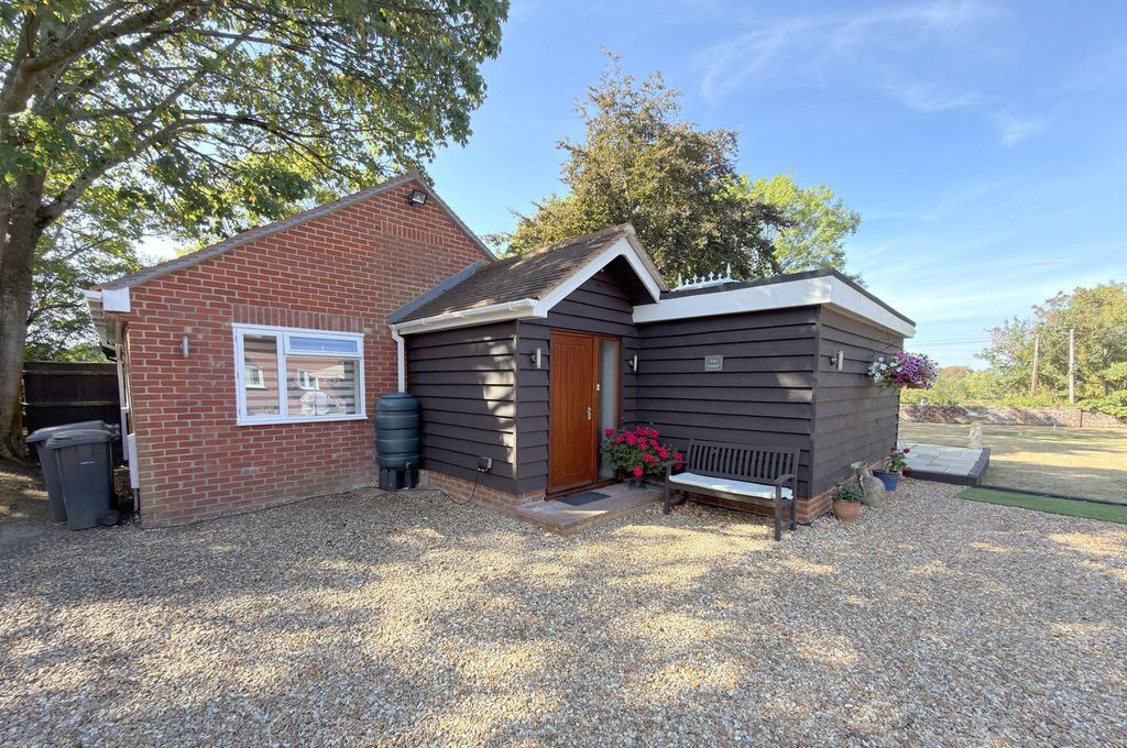 Property photo 3 of 35