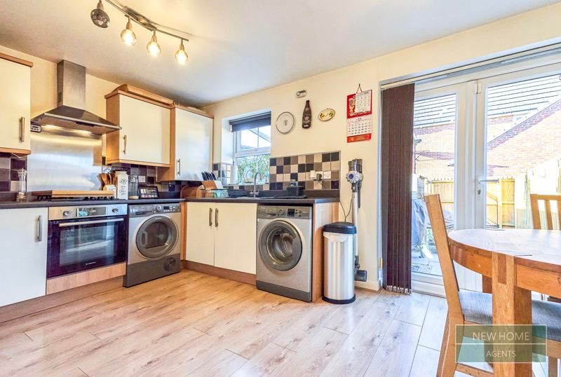 Property photo 3 of 17 Photo 13