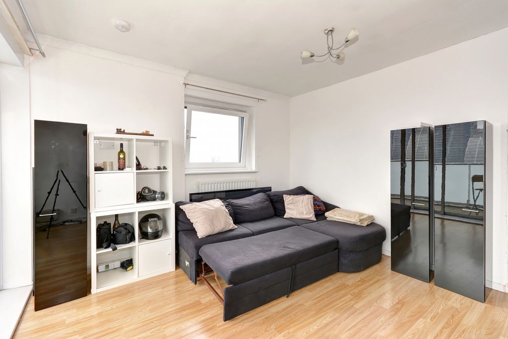 Property photo 2 of 13 Gallery