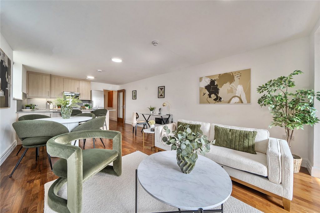 Property photo 1 of 16 Picture No. 02