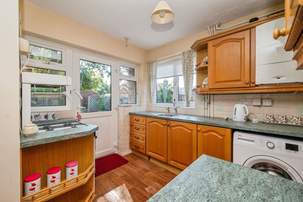 Property photo 2 of 17