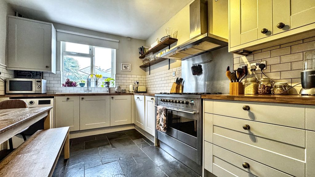 Property photo 2 of 17 Img_7049.Jpeg