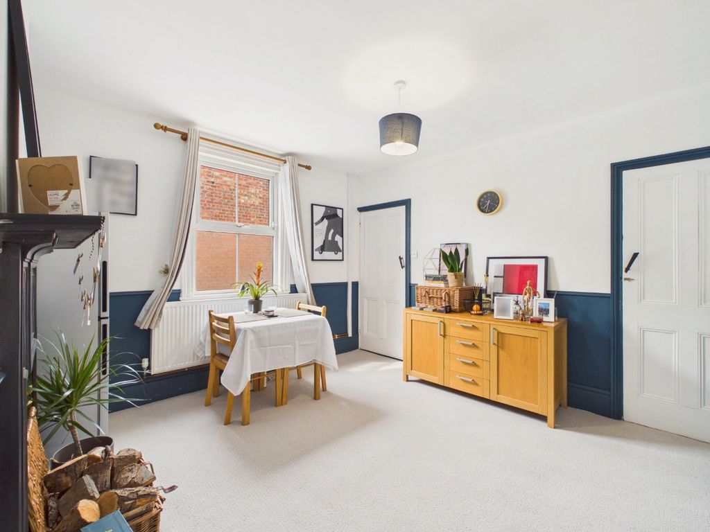 Property photo 3 of 20 5382705