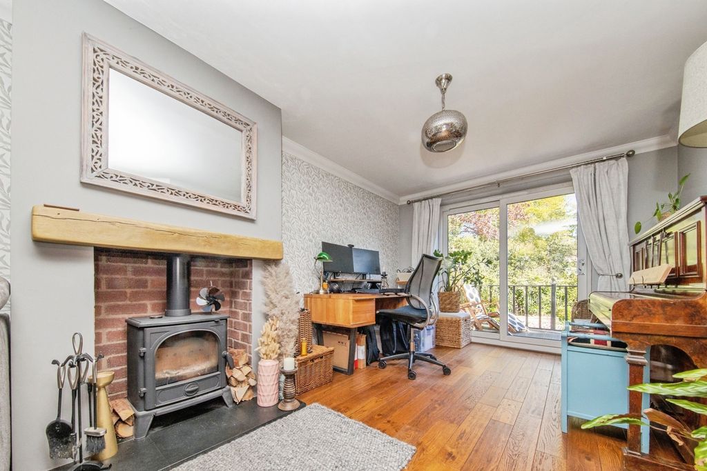 Property photo 2 of 19 Pbox-Img.Jpg