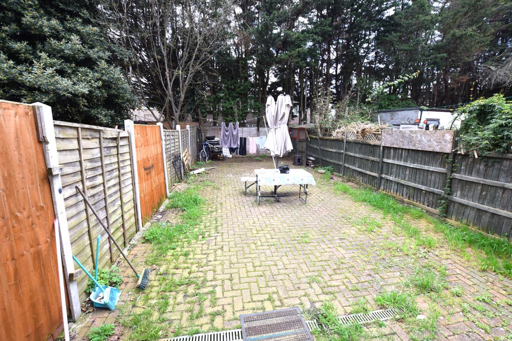 Property photo 3 of 3