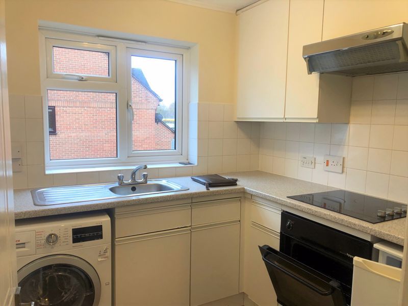 Property photo 3 of 6 Photo 5