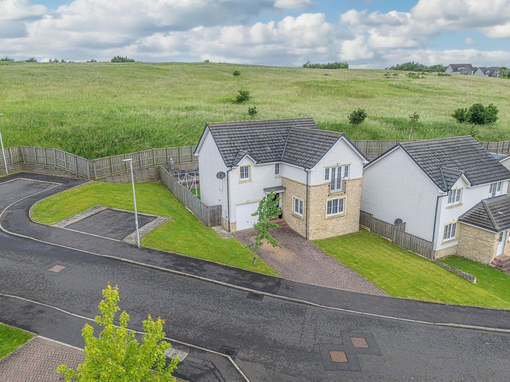 Property photo 1 of 31