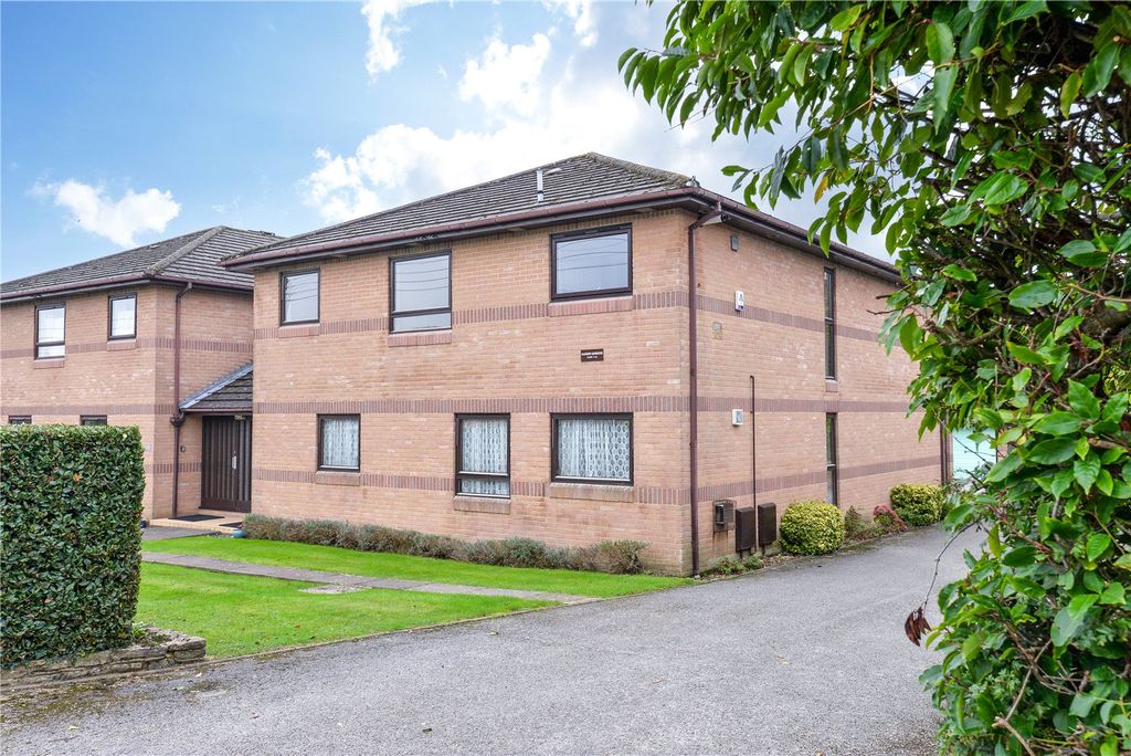 Property photo 1 of 17 Picture No. 01