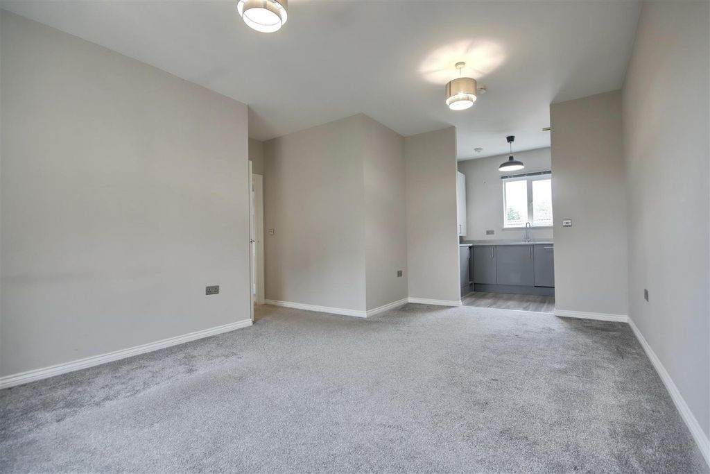 Property photo 3 of 10 08Eb5B85-A51E-4E01-Bcf0-B116C99Ec13E_1_201_A.Jpeg