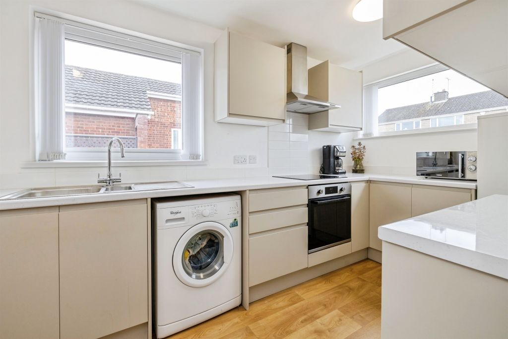 Property photo 2 of 14